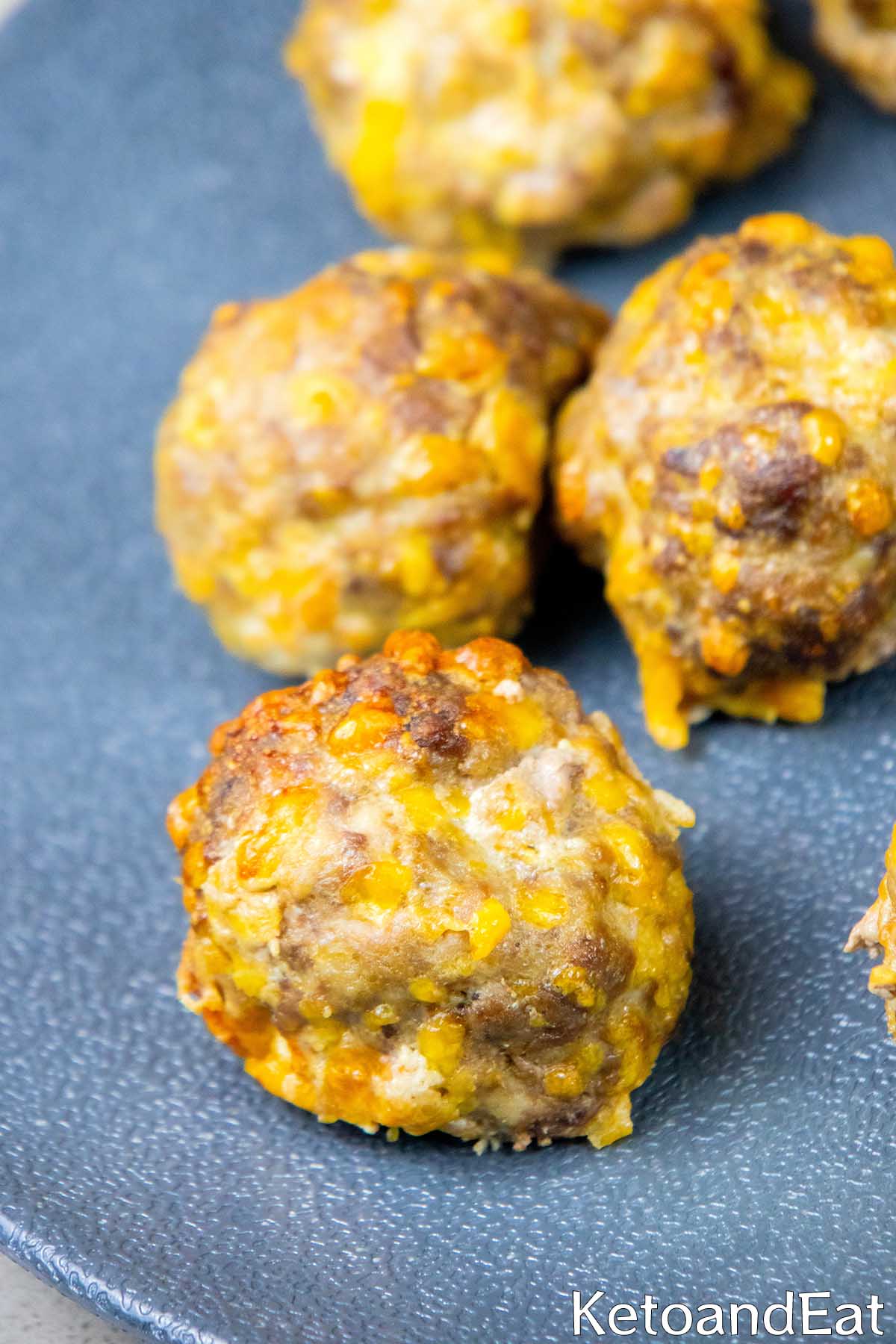 Breakfast Cheesy Meatballs