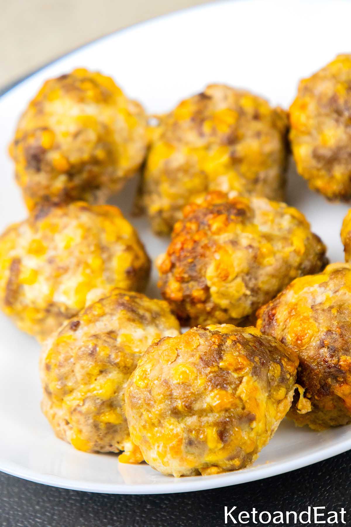 Breakfast Cheesy Meatballs