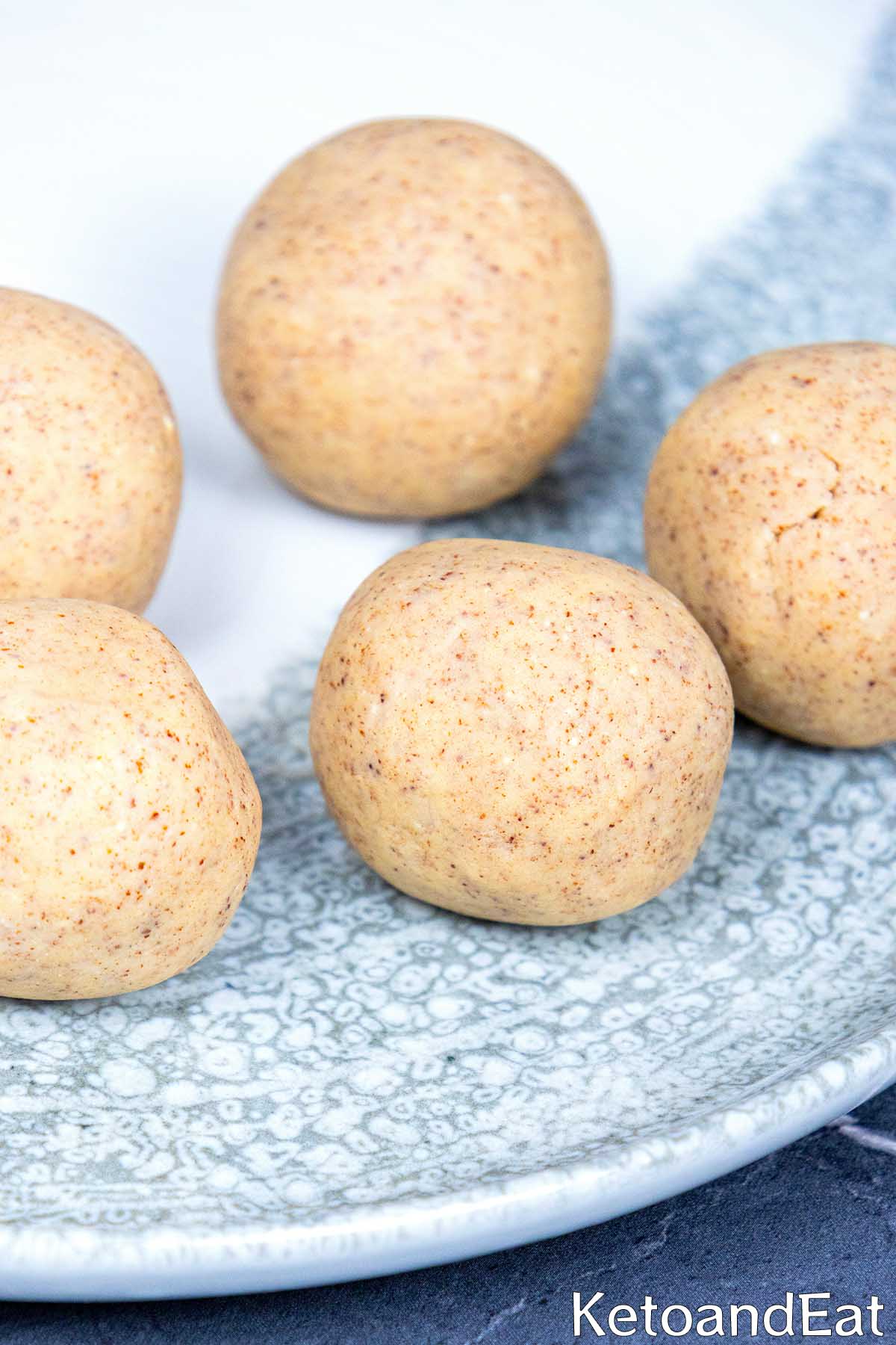 Cake Balls