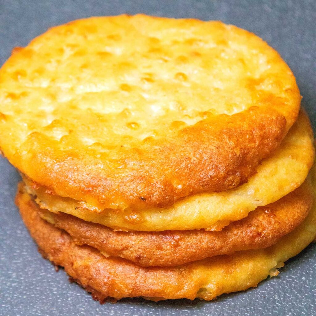 Carnivore Cheese Buns