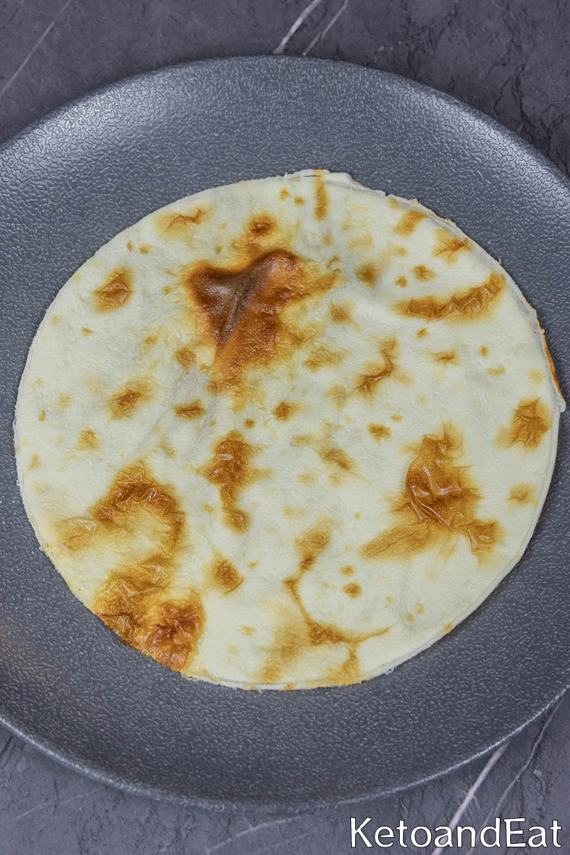 Carnivore Cottage Cheese Flatbread Recipe