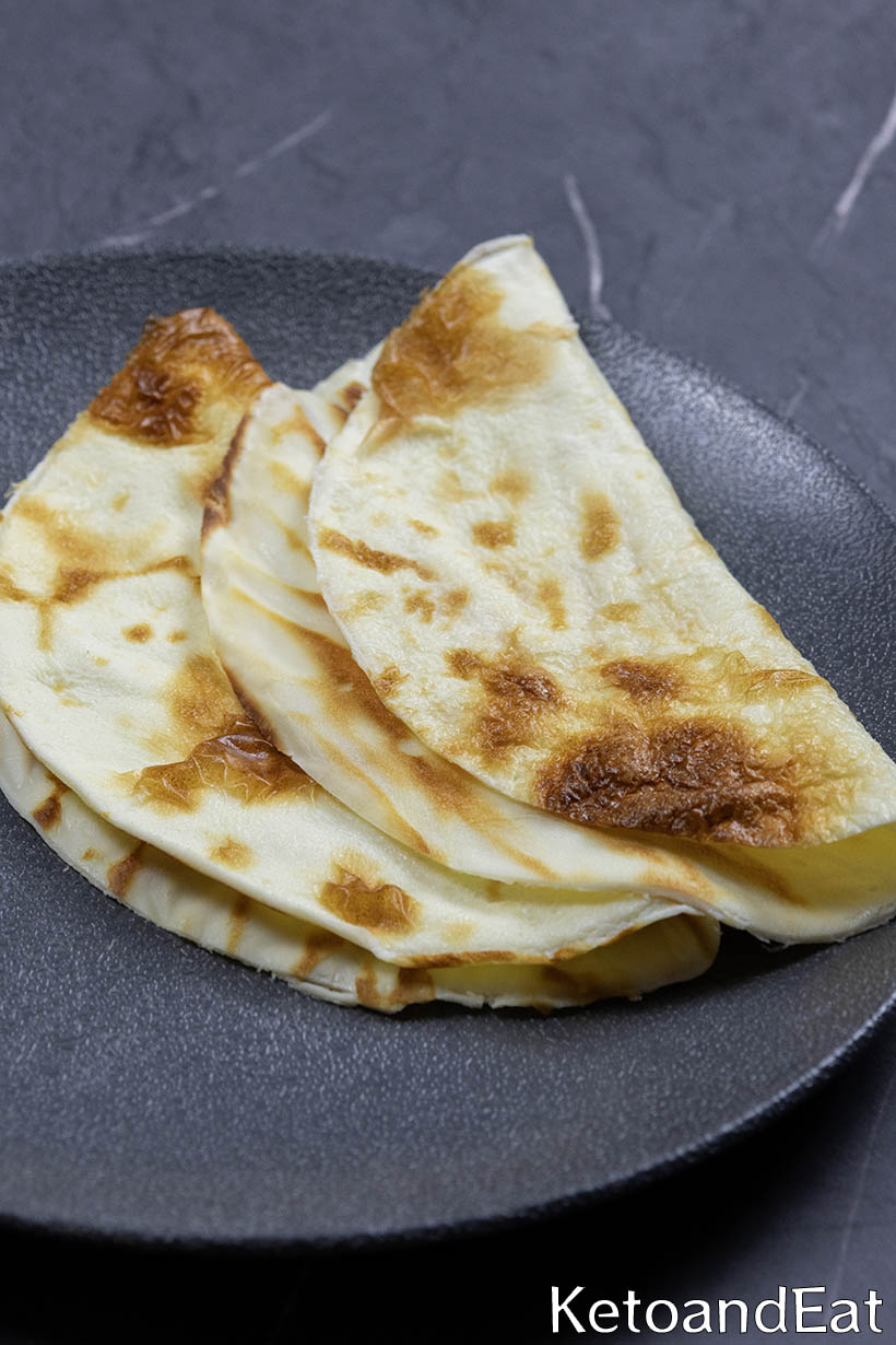 Carnivore Cottage Cheese Flatbread