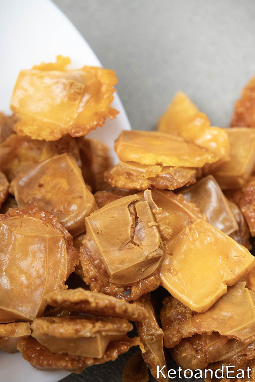 Carnivore Crunchy Cheddar Puffs