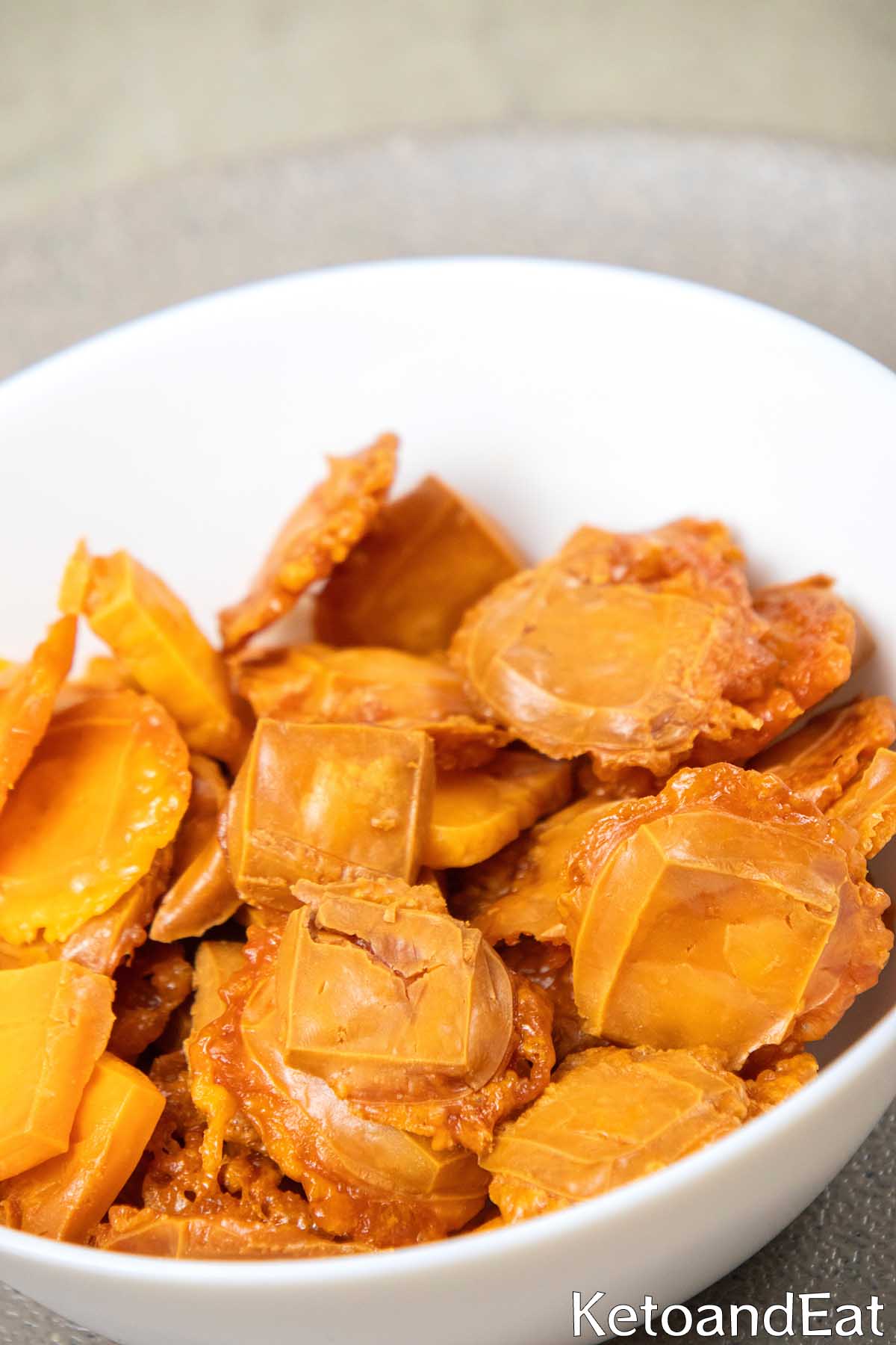 Carnivore Crunchy Cheddar Puffs 