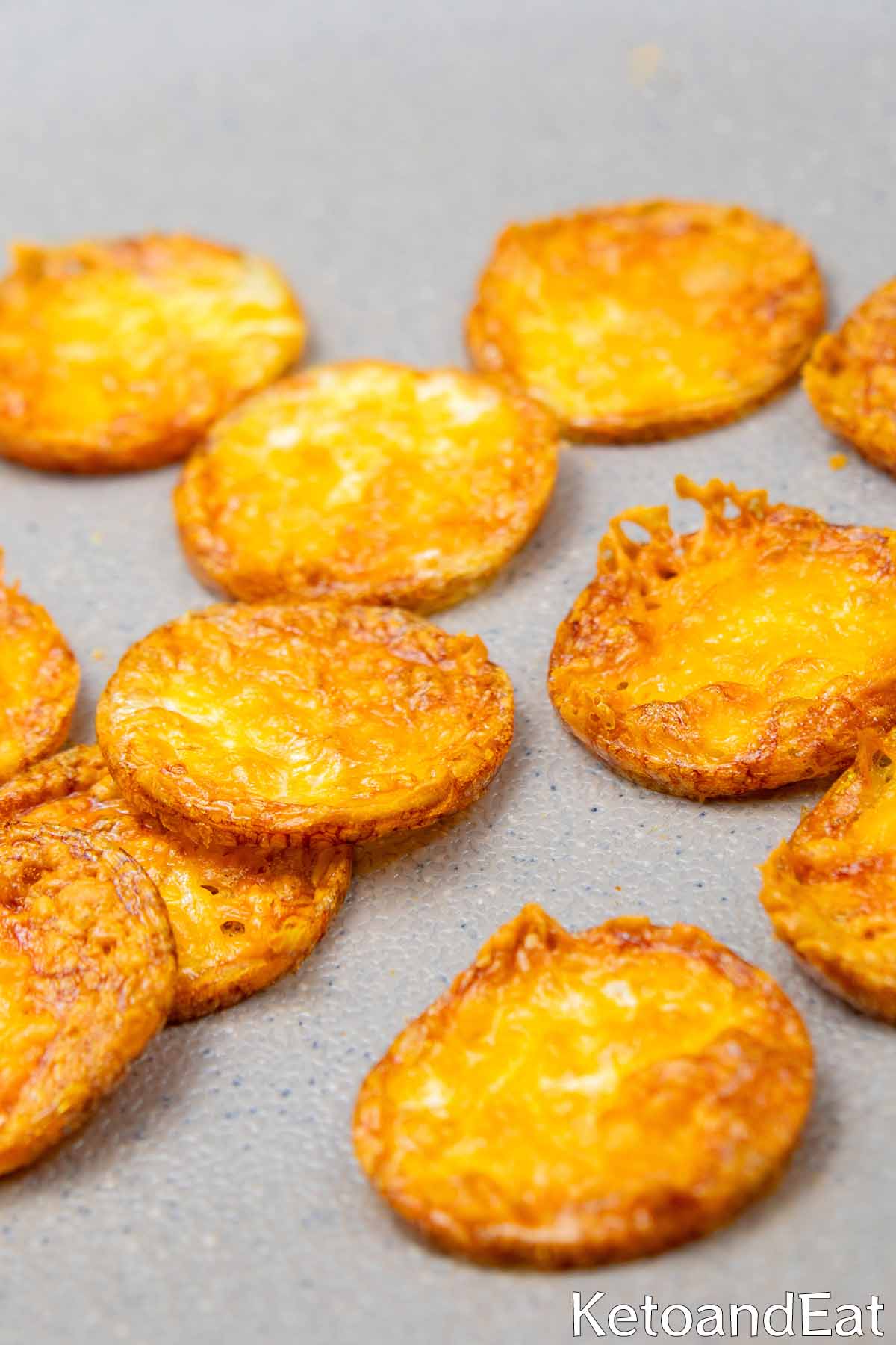 Carnivore Egg & Cheddar Chips
