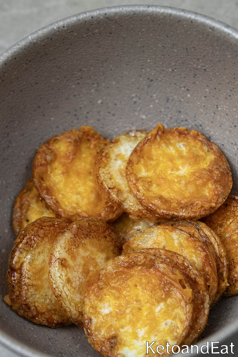 Carnivore Egg & Cheddar Chips in a bowl