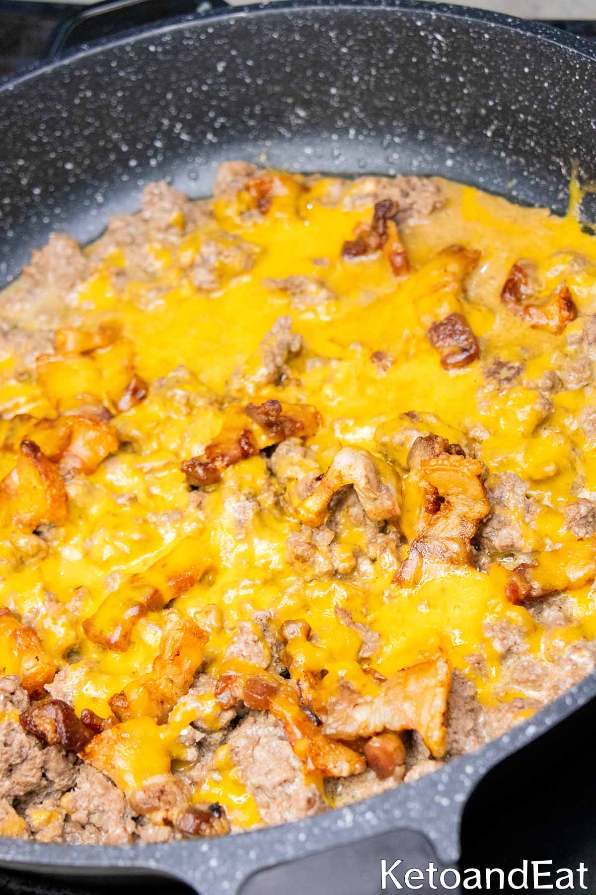 Carnivore Skillet Cheeseburger Casserole Recipe