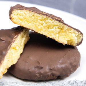 Keto Almond Chocolate Cookies
