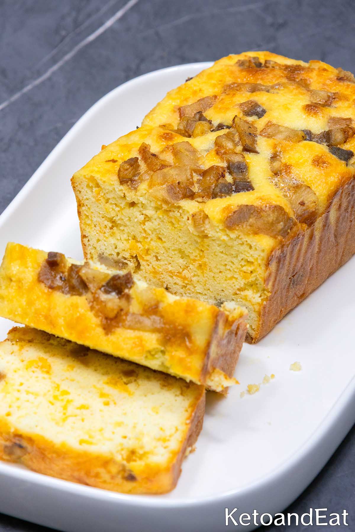 Keto Bacon Cheddar Bread
