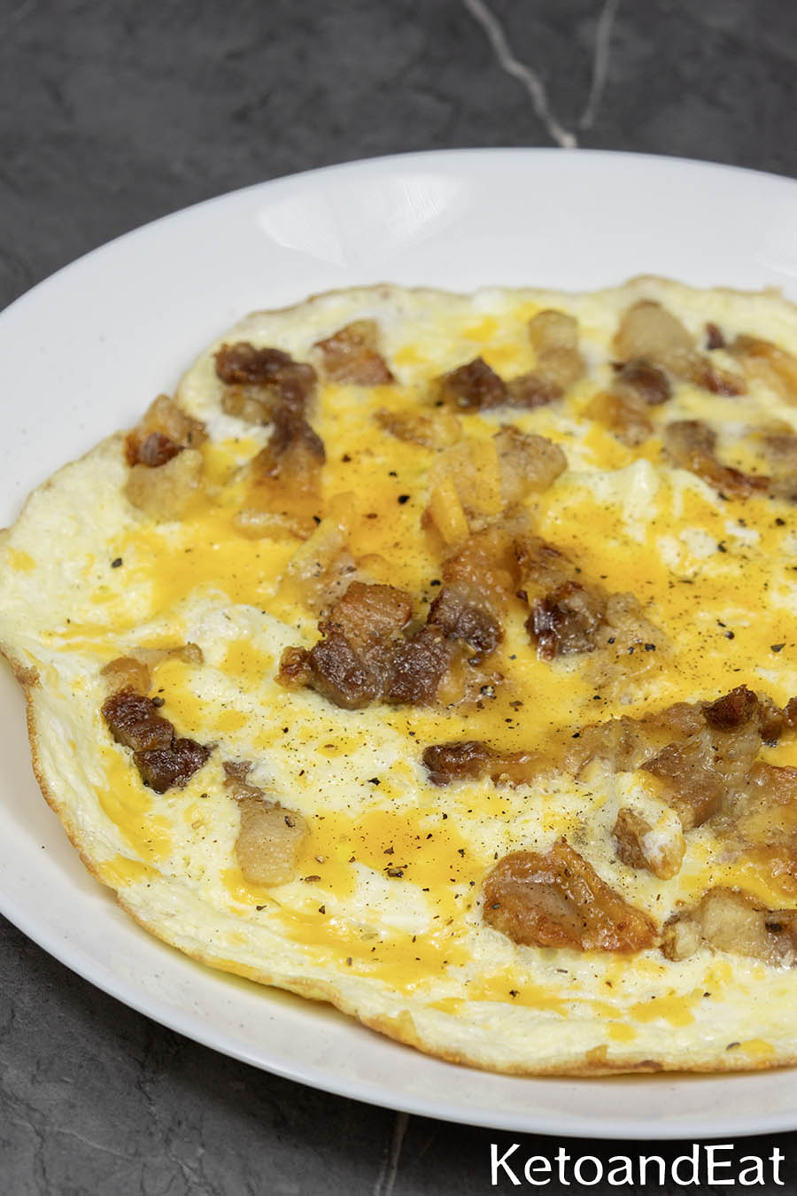 Keto-Bacon-Cheese-Omelette.jpg