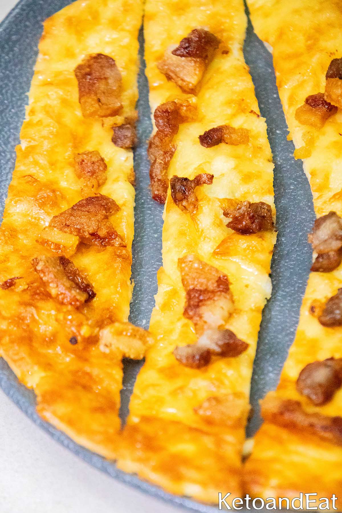Keto Cheese Bacon Bread 2