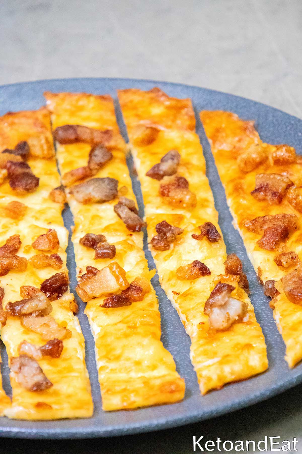 Keto Cheese Bacon Bread