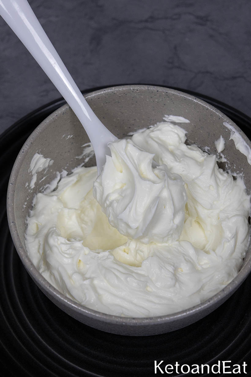 Keto Cheesecake Fluff 