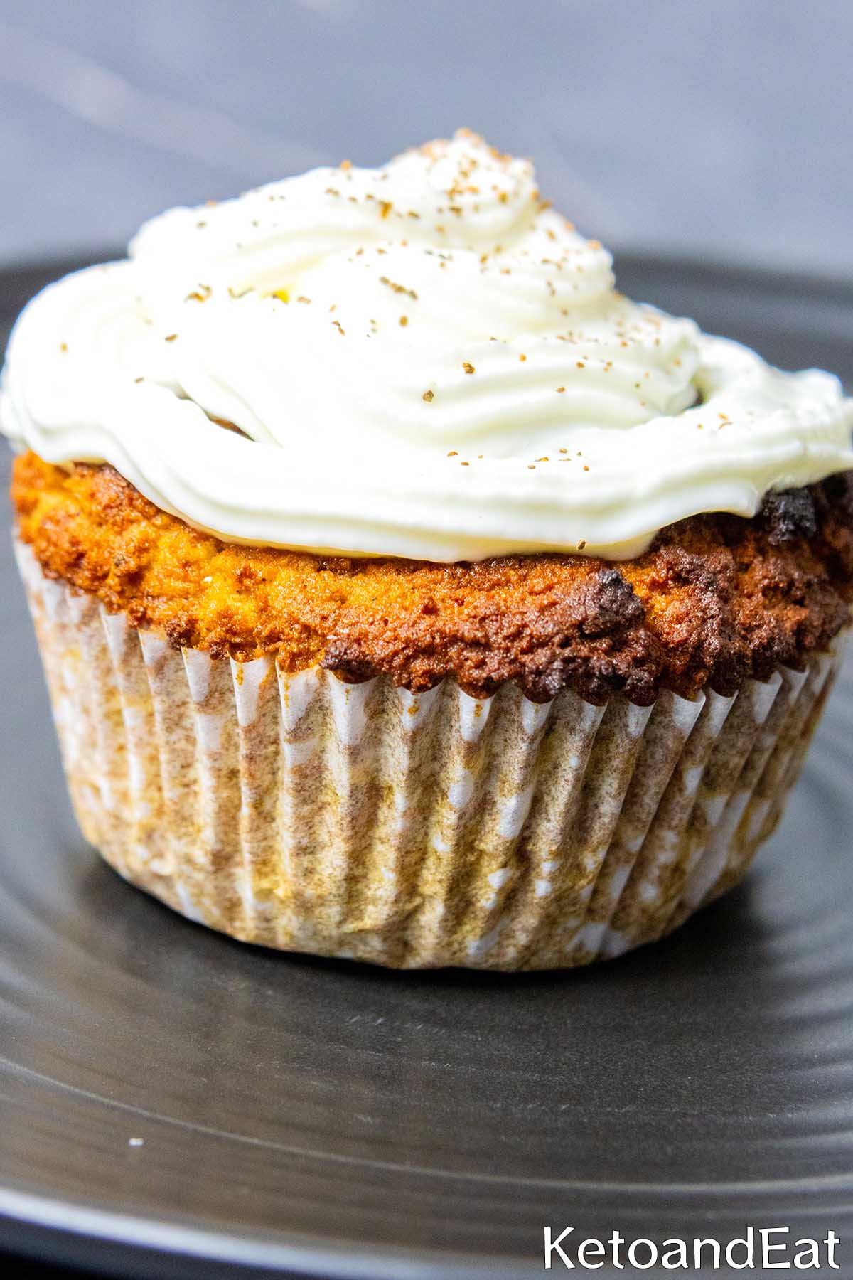 Keto Cinnamon Roll Muffins