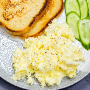 Keto Cottage Cheese Scrambled Eggs