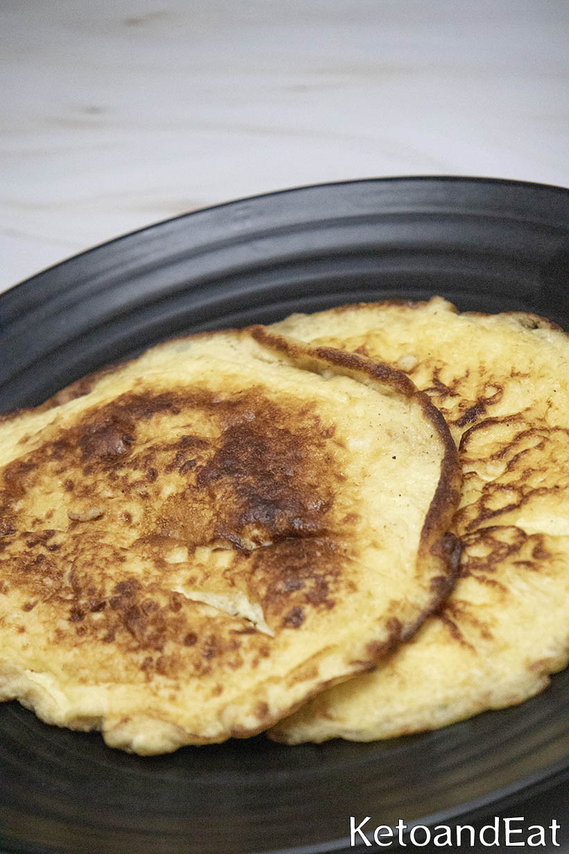 Keto Low Carb Cream Cheese Pancakes