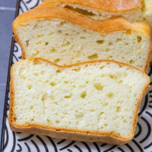 Keto Mozzarella Bread