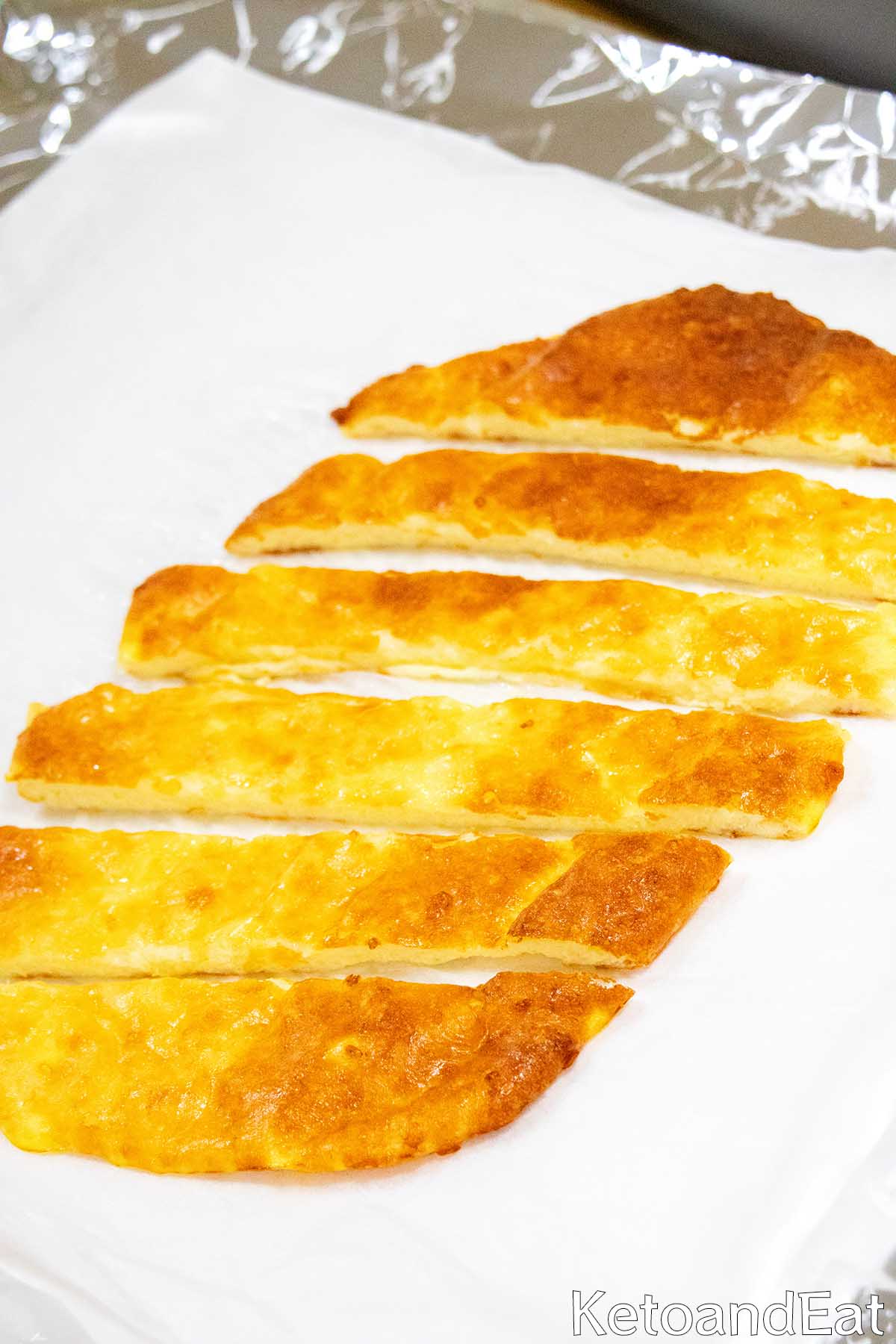 Keto No Almond Flour Cheesy Bread