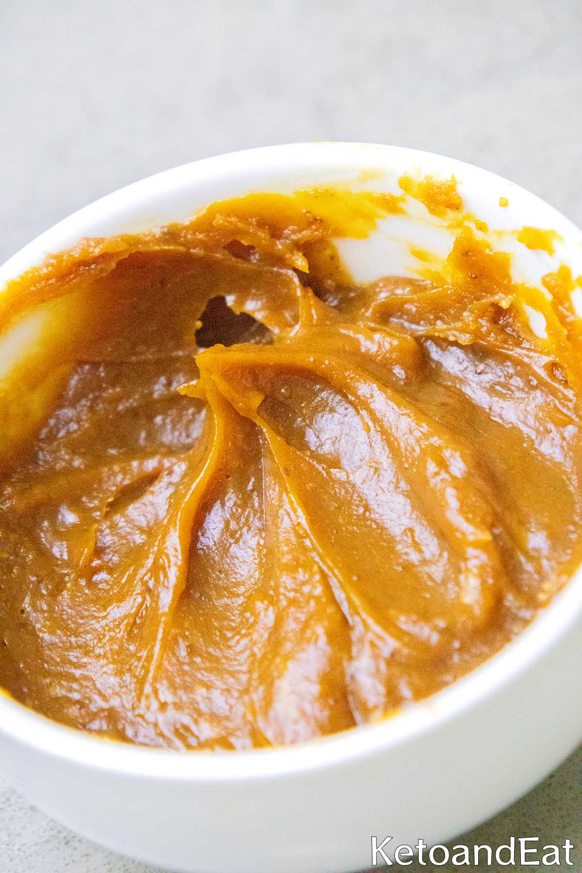 Keto Norwegian Caramel Sauce