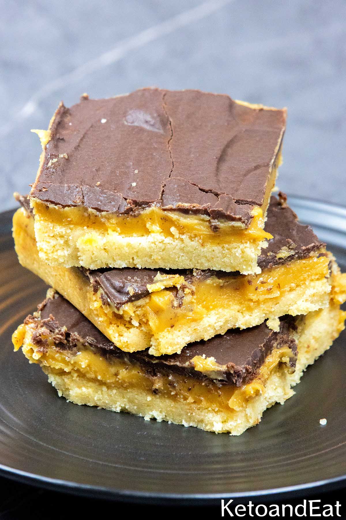 Keto Peanut Butter Caramel Bars