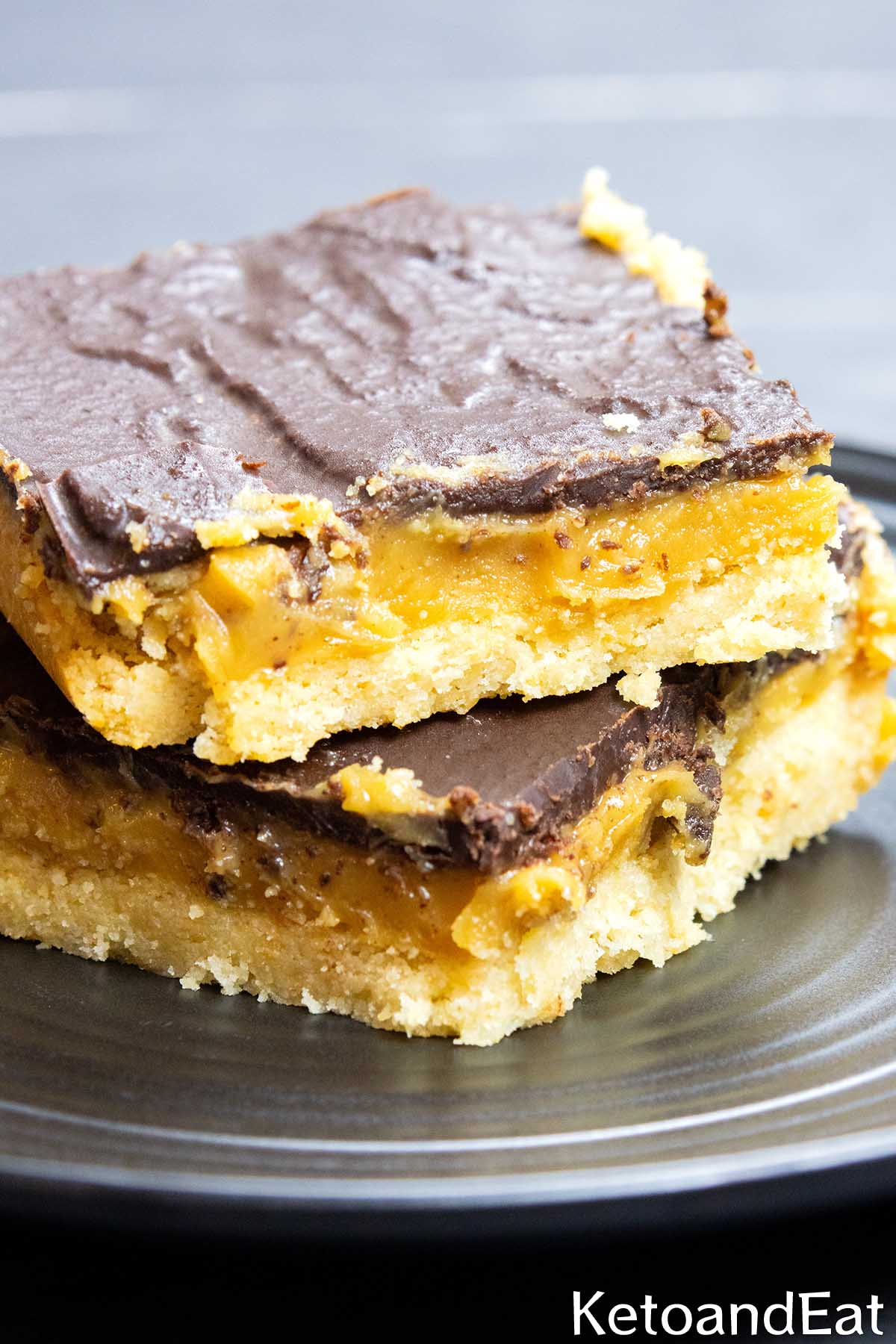 Keto Peanut Butter Caramel Bars Recipe