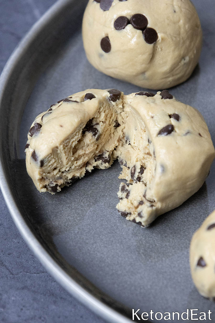 Keto Peanut Butter Protein Balls