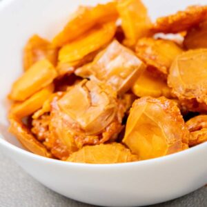 Keto Popcorn Cheese Puffs
