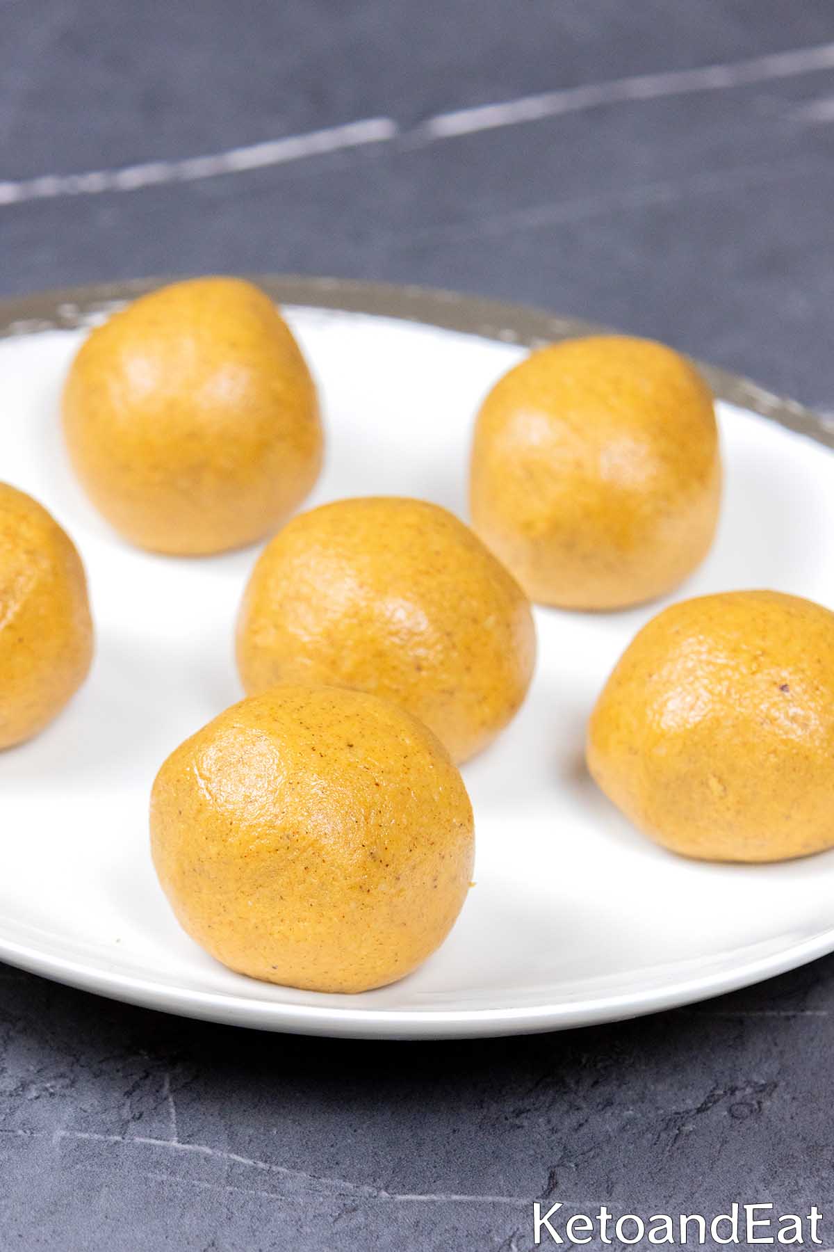 Keto Protein Balls