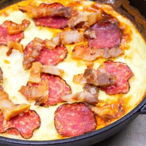 Keto Skillet Bacon Pizza