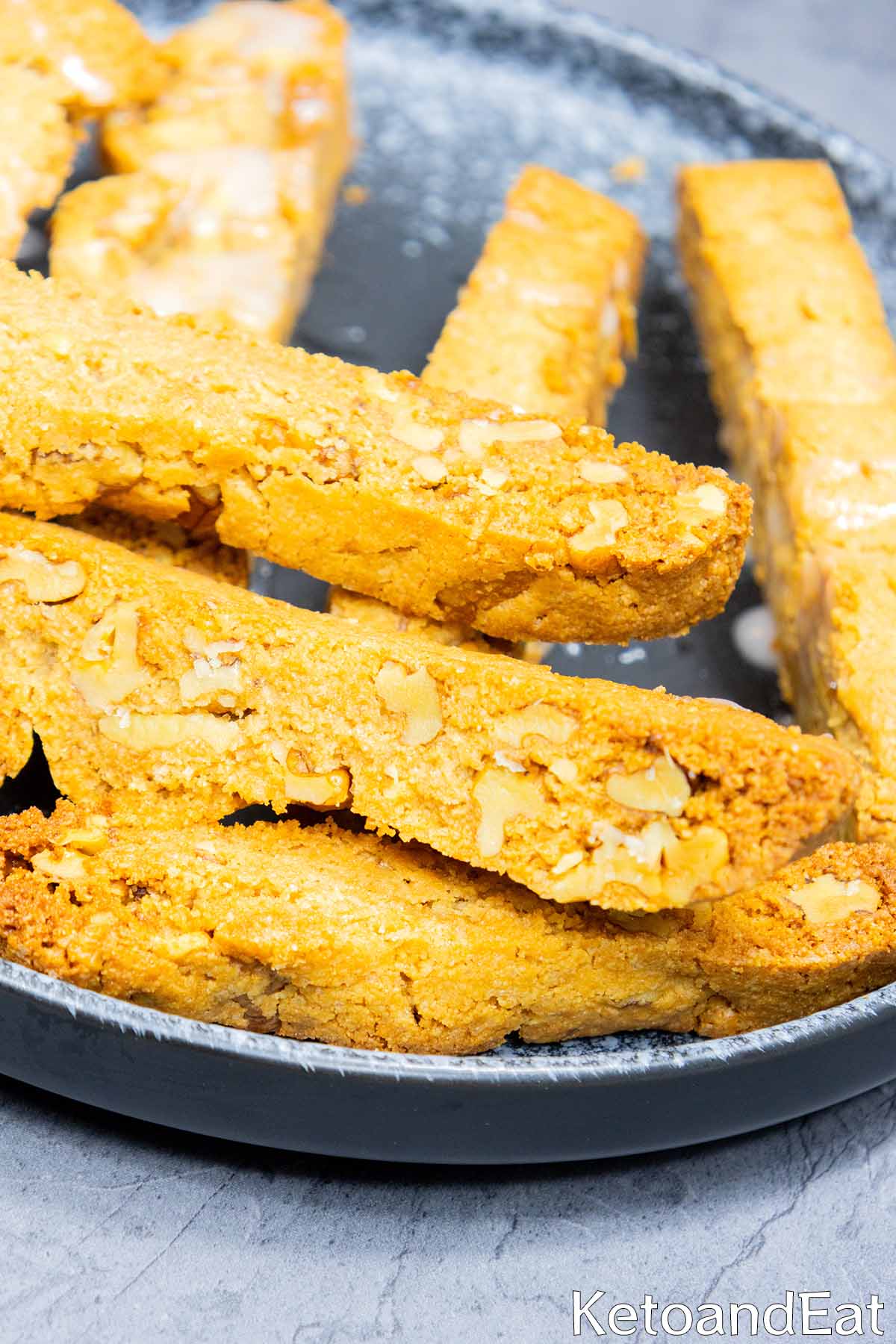 Keto Walnut & Maple Biscotti 