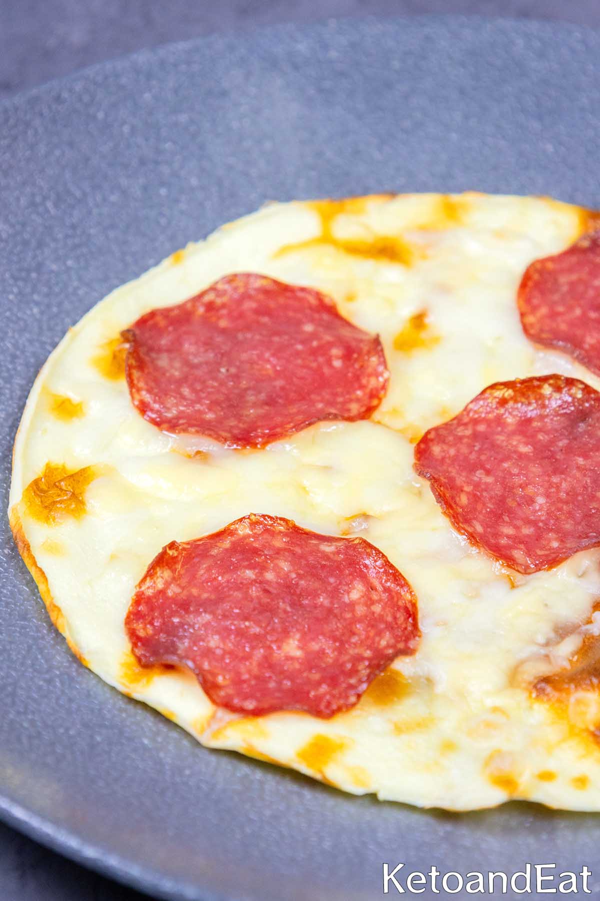 KetoAndEat Cottage Cheese Pizza