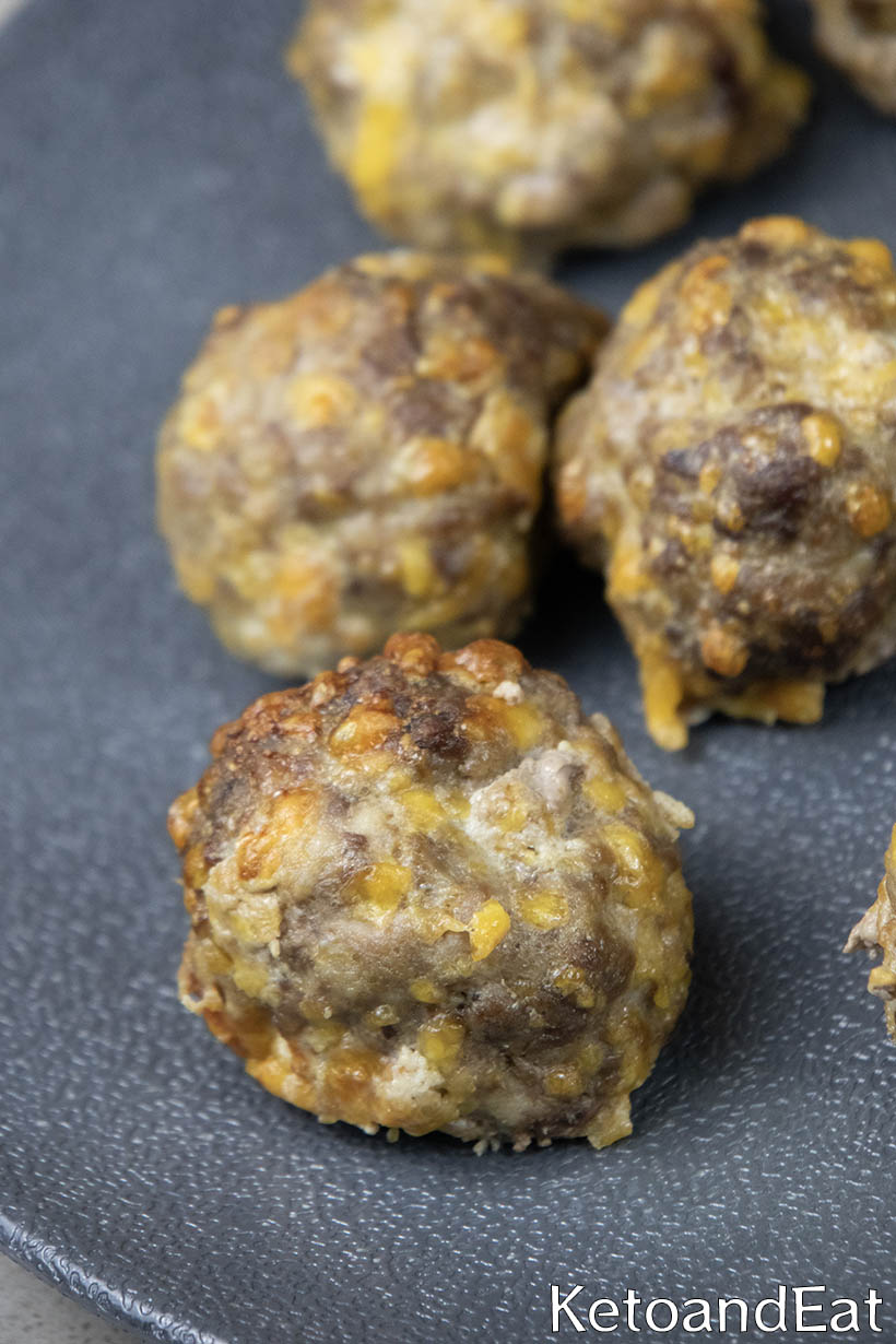 Low Carb  Breakfast Cheesy Meatballs