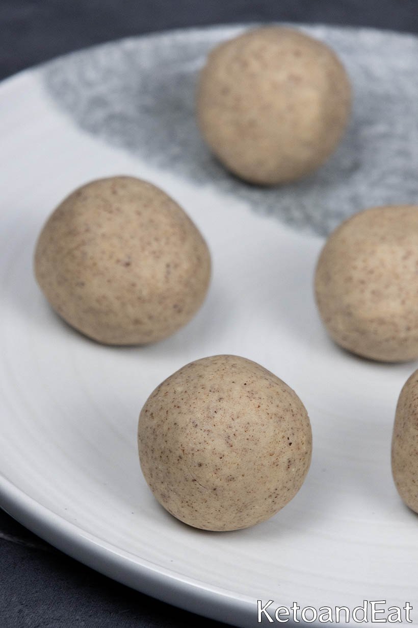 Low Carb Carnivore Cake Balls