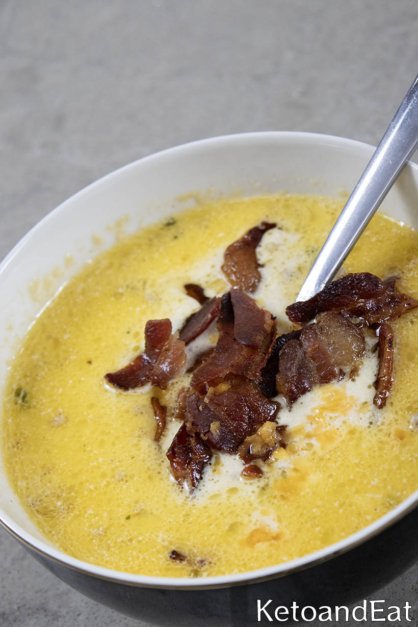 Low Carb Cheeseburger Soup