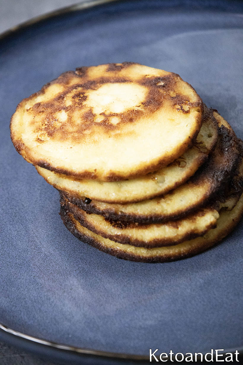 Low Carb Cottage Cheese Pancakes 
