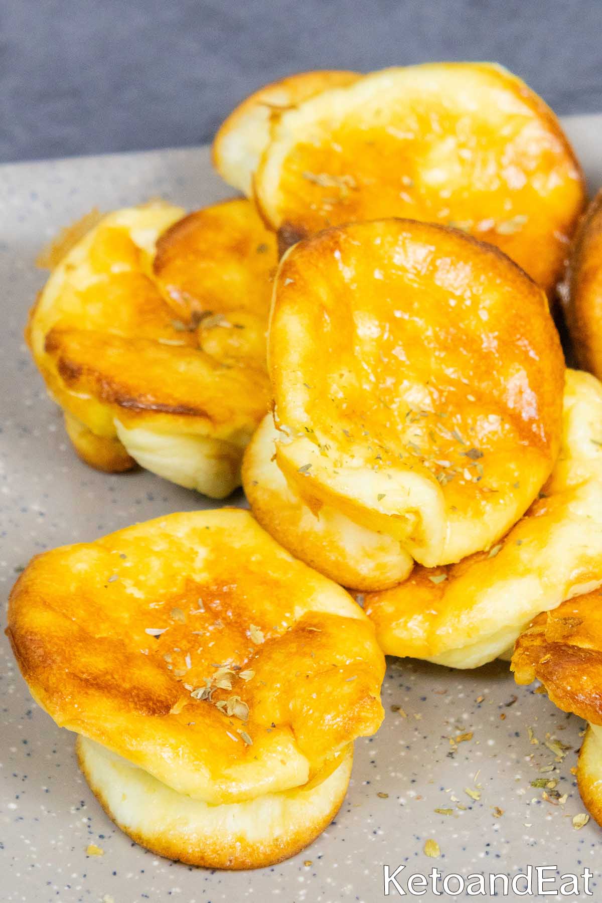 Low Carb Cream Cheese Muffins Recipe