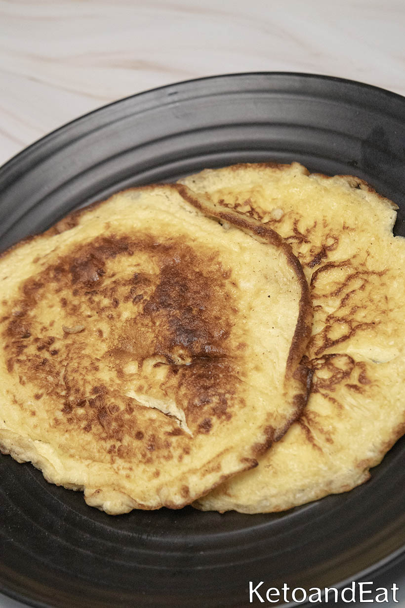 Low Carb Cream Cheese Pancakes