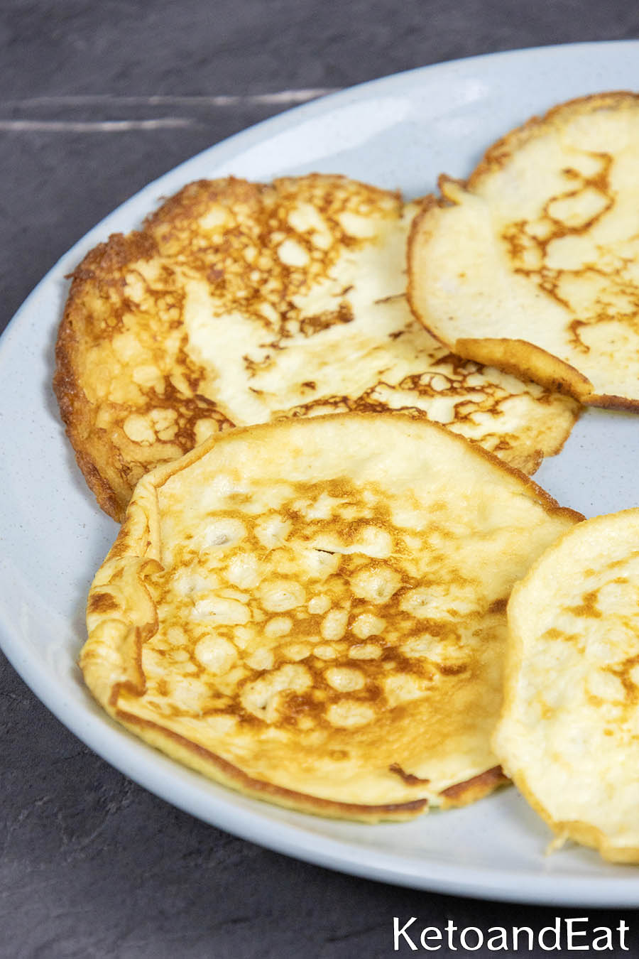 Low Carb Cream Cheese Pancakes