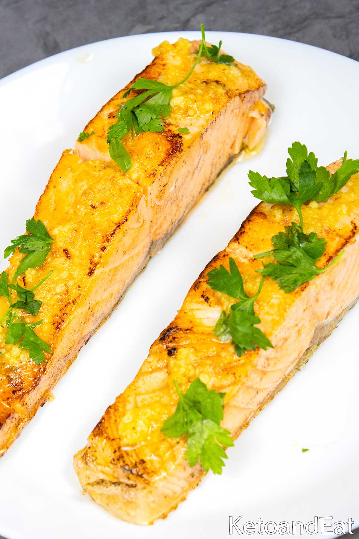Low Carb Garlic Butter Salmon