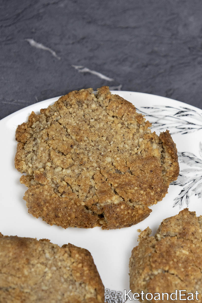 Low Carb Ginger Cookies