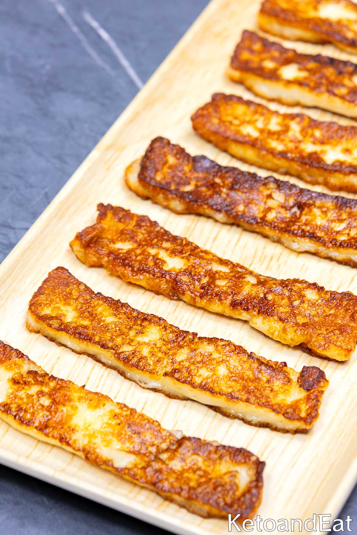 Low Carb Halloumi Fries