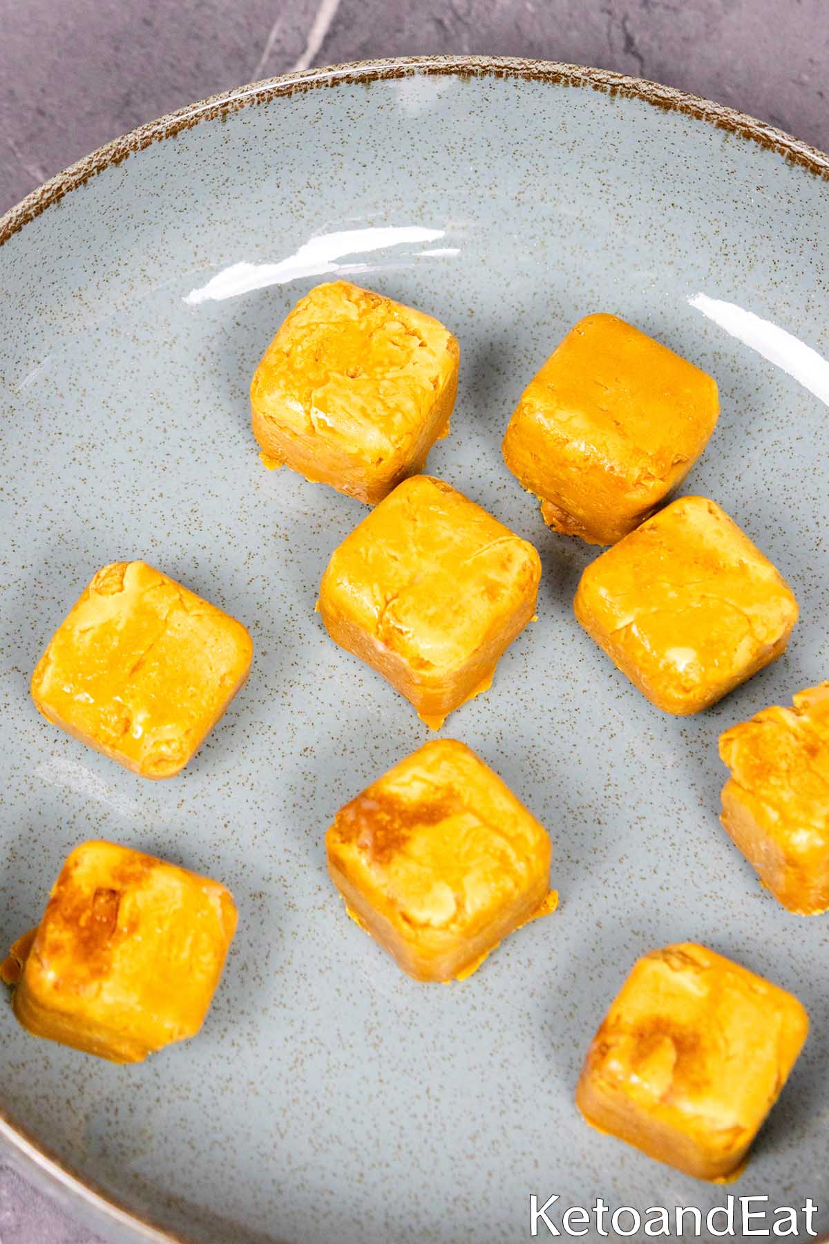 Low Carb Ice Cream Bites