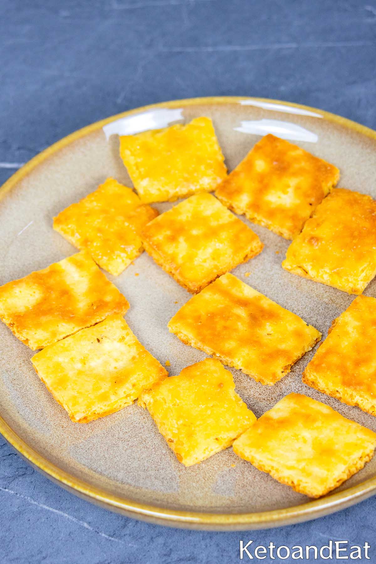 Low Carb Keto Crackers 