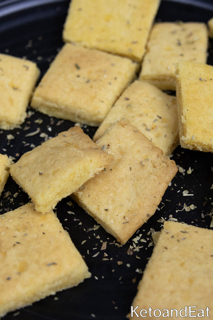 Low Carb Keto Crackers