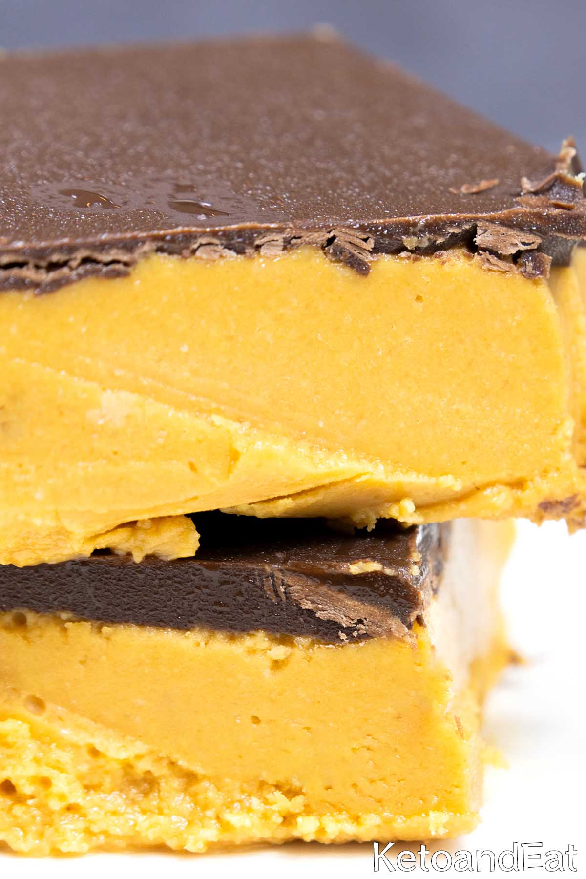 Low Carb Keto Peanut Butter Bars