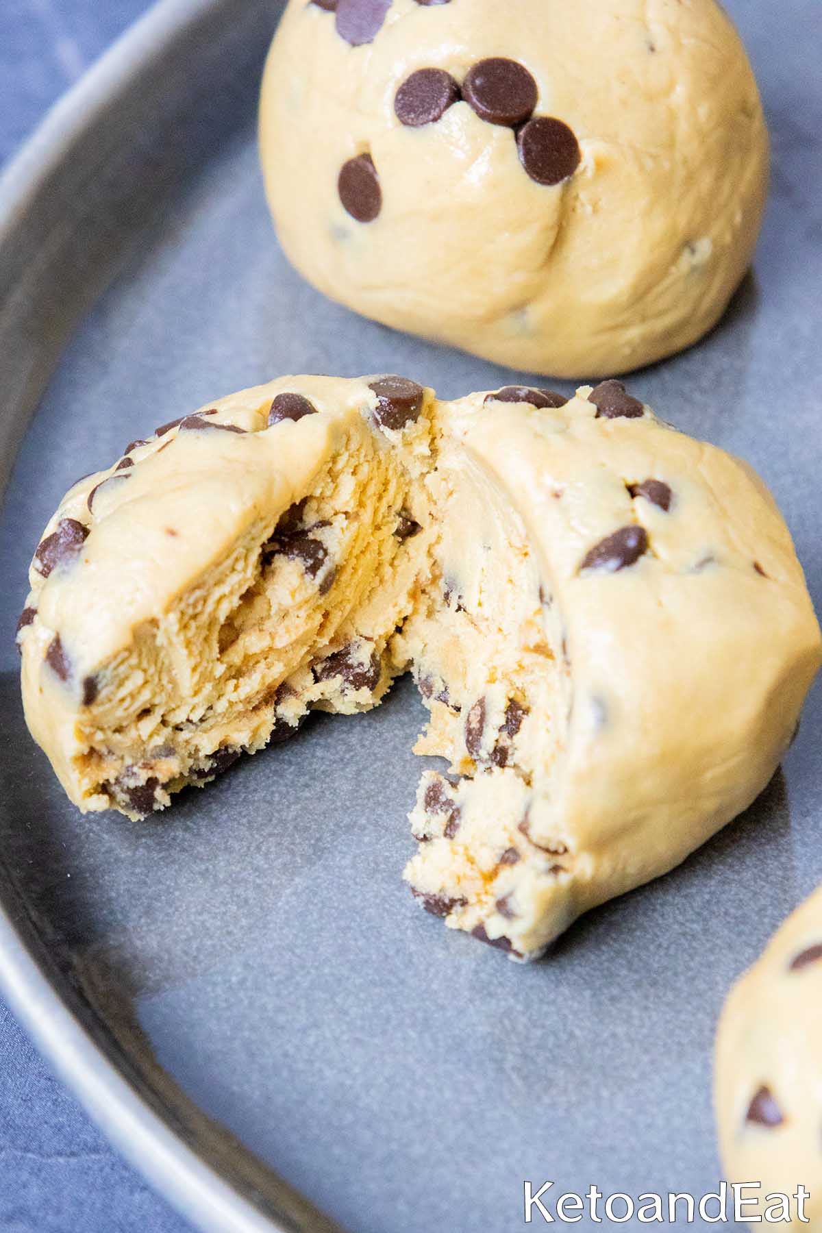 Low Carb Keto Peanut Butter Protein Balls