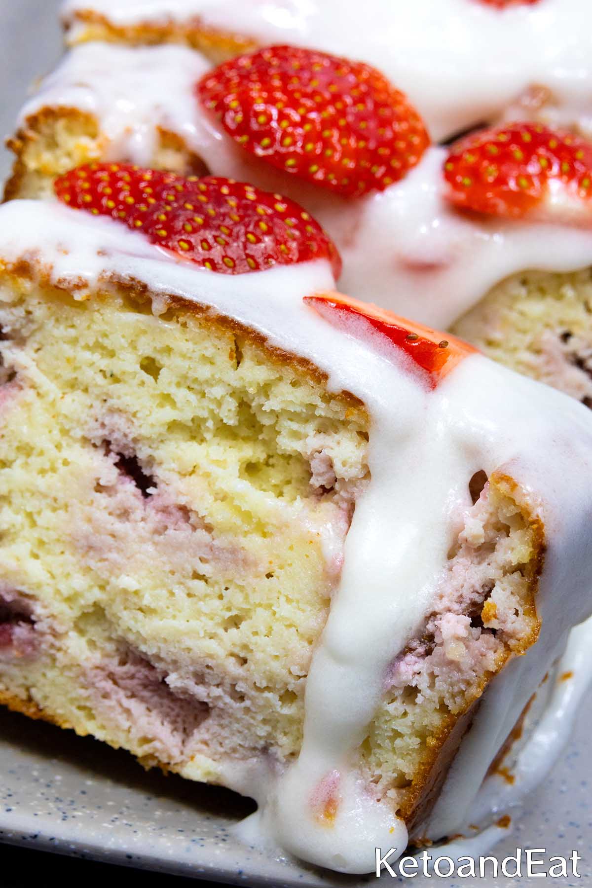 Low Carb Keto Strawberry Lemonade Cake