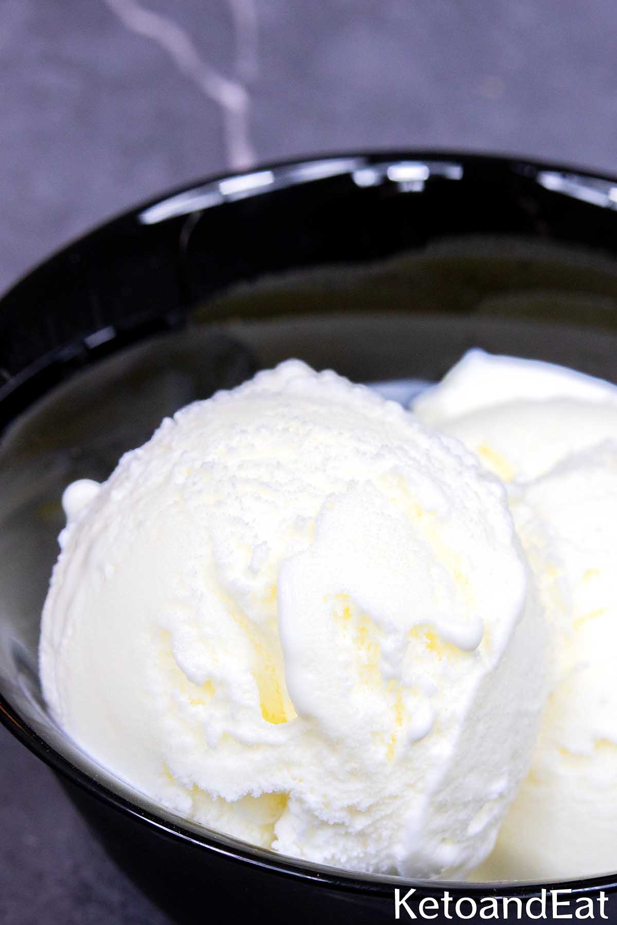 Low Carb Vanilla Ice Cream