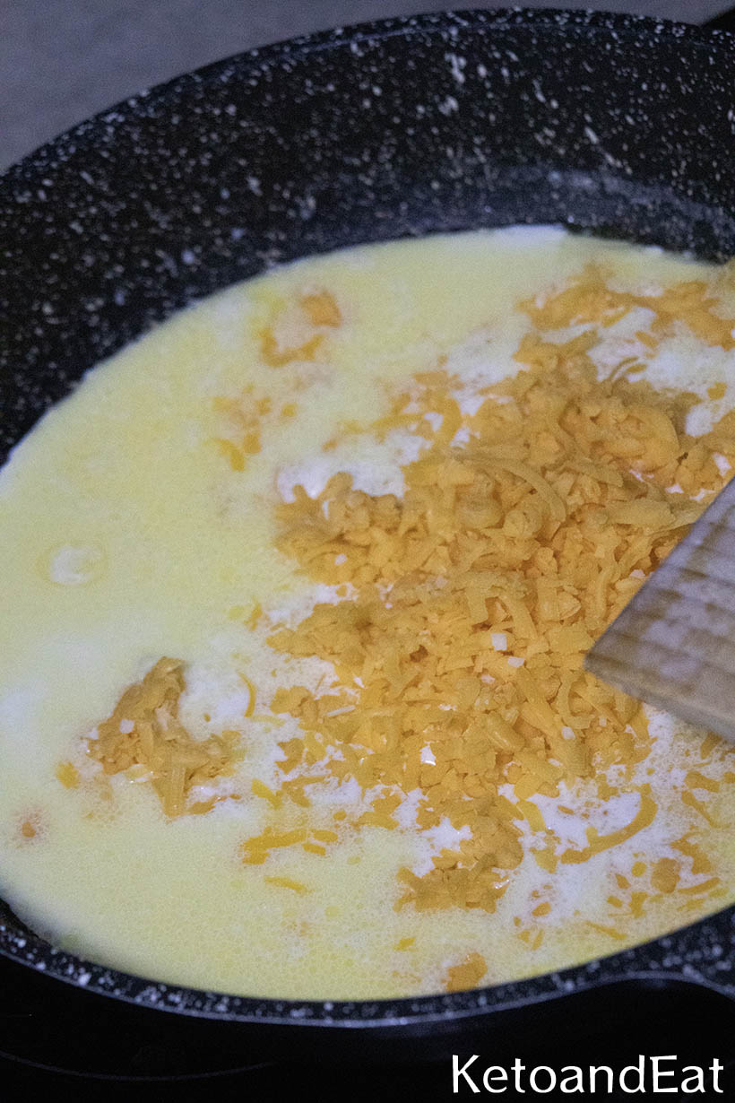 Making Cheddar Cheese Sauce