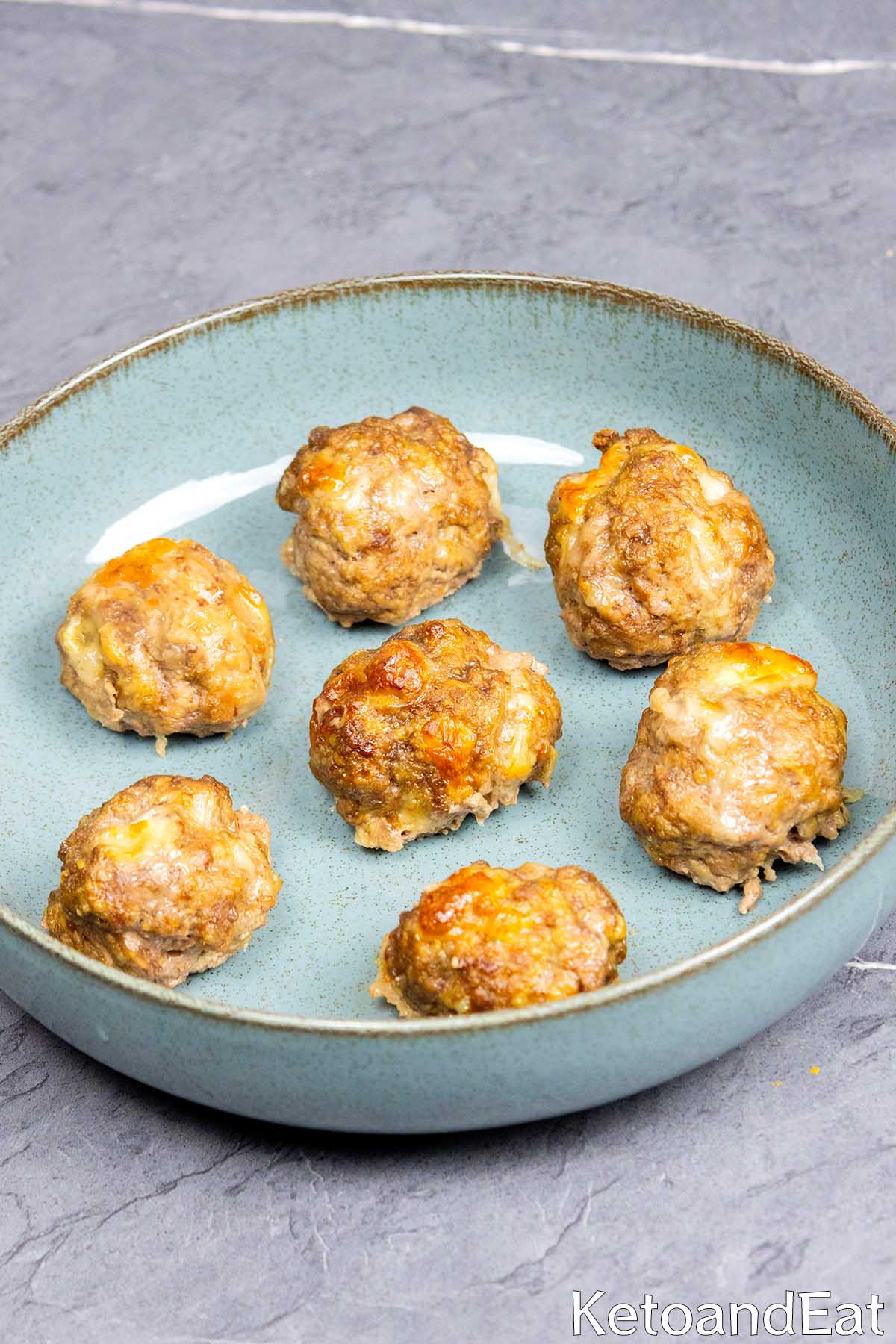 Mozzarella meatballs